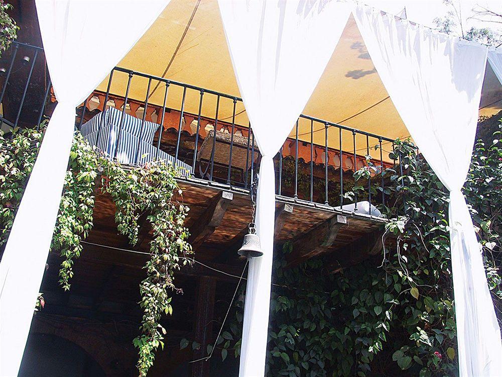 L' Hotel Куернавака Екстериор снимка